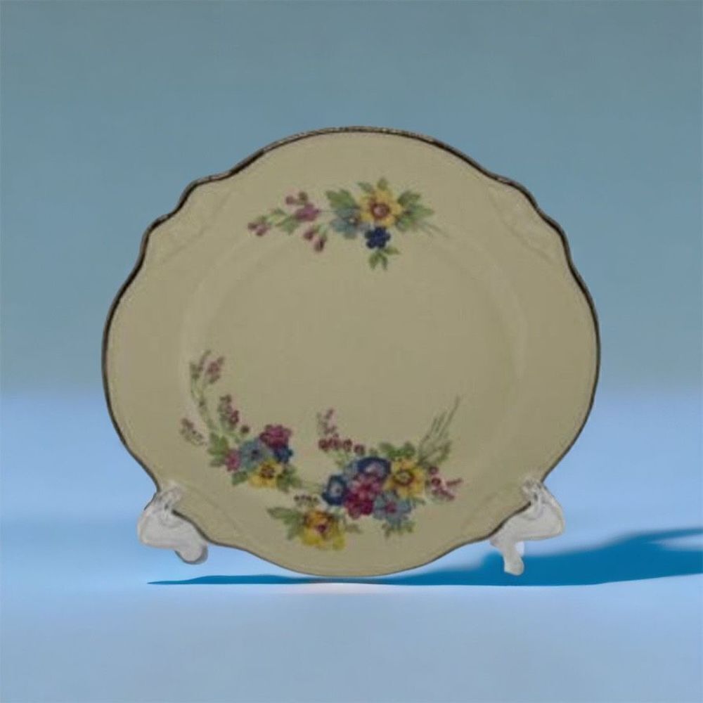 VINTAGE HOMER LAUGHLIN "BOUQUET" Dessert PLATE PATTERN 6.5"